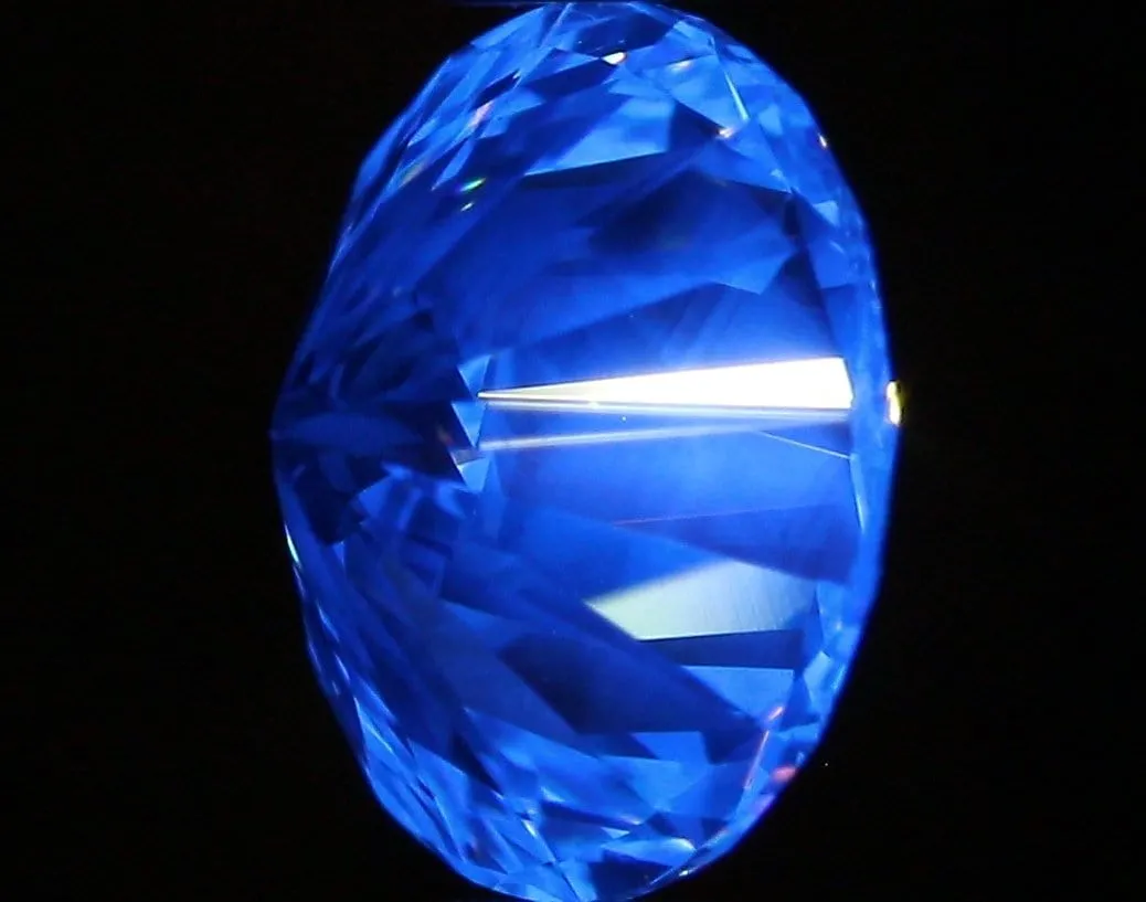 0.56 Carat E VS2 Round Diamond