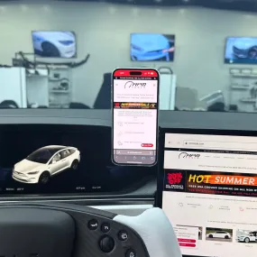 2021  | Model S & X Hideaway MagSafe 15W Fast Charging Smartphone Display Mount