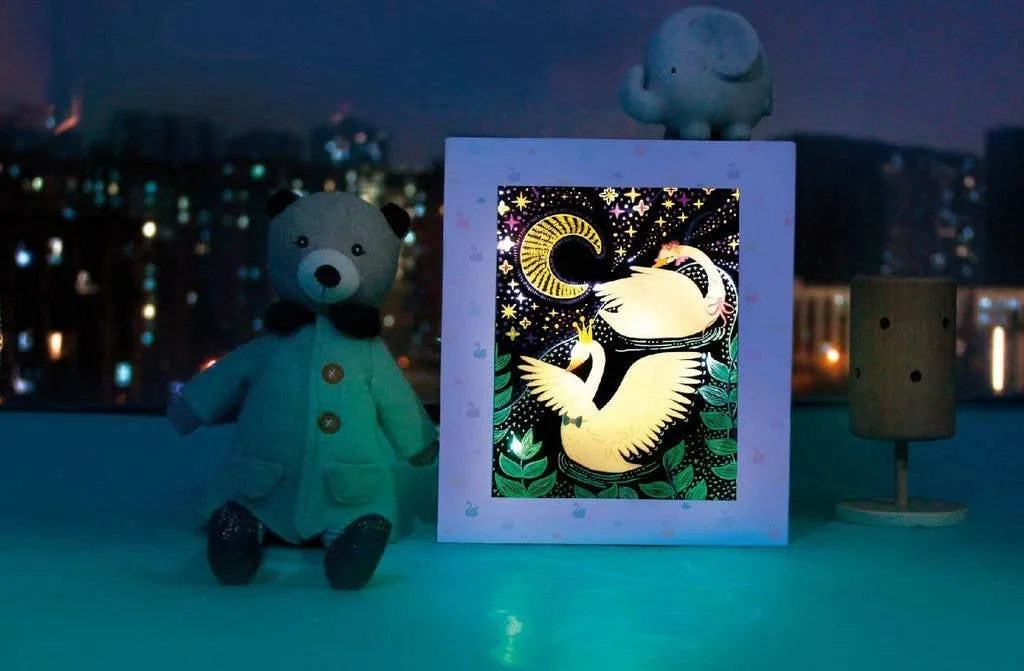 Avenir Light Box