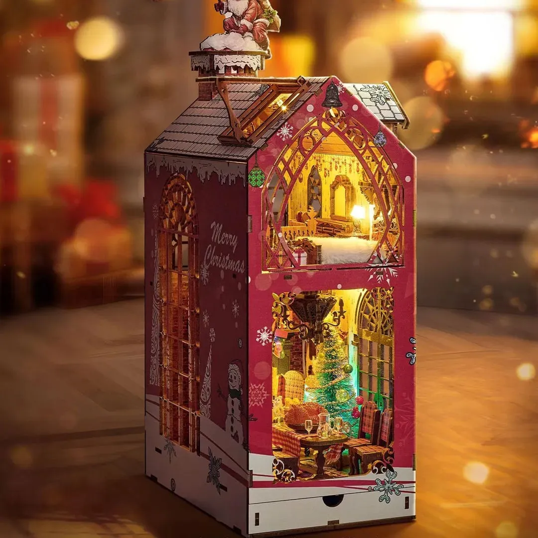 Merry Christmas: Festive Diorama Eco-Friendly Wood LED Book Nook Kit