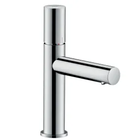 Uno 110 Single Handle Bathroom Faucet without Drain